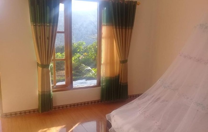 Queen Room with Mountain View