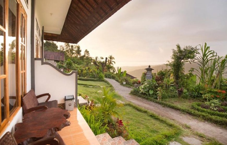 Queen Room with Mountain View